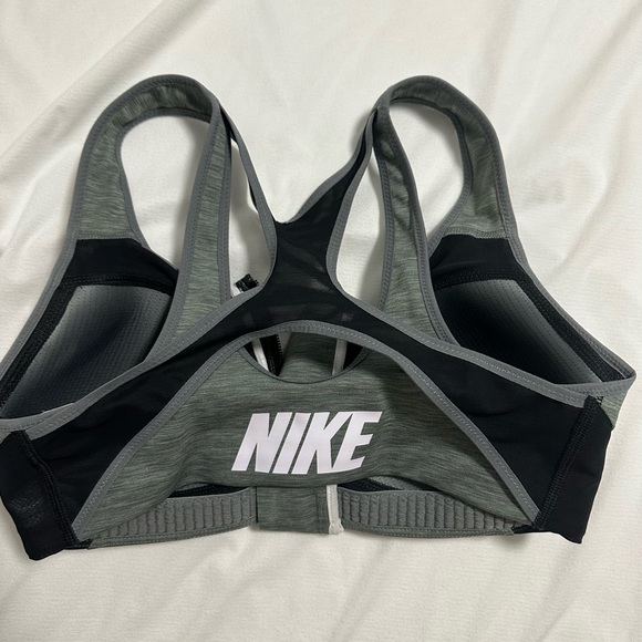 Nike Sports Bra - Picture 2 of 3